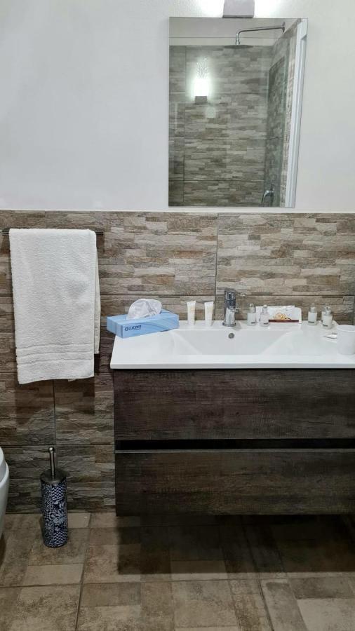 Dependance Oscar Apartment Carrozziere Fonte Ciane Bagian luar foto